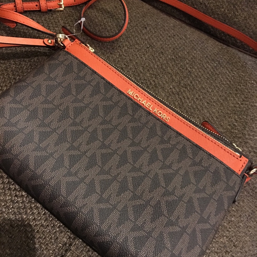 Brand new Michael Kors Side purse